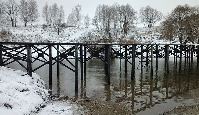 Свайные мосты: надежное решение для преодоления водных преград в Ахтубинске от 57184 руб